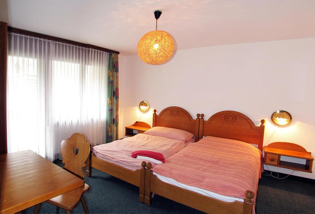 Everest Saas Fee Szoba fotó