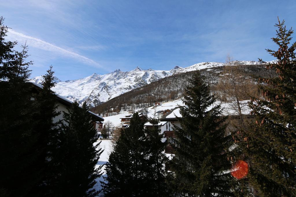 Everest Saas Fee Szoba fotó